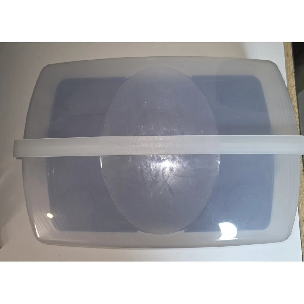 Tupperware product bake